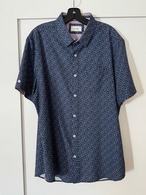 7 Diamonds Men's Navy Short-Sleeve Button-Up Shirt - Microprint